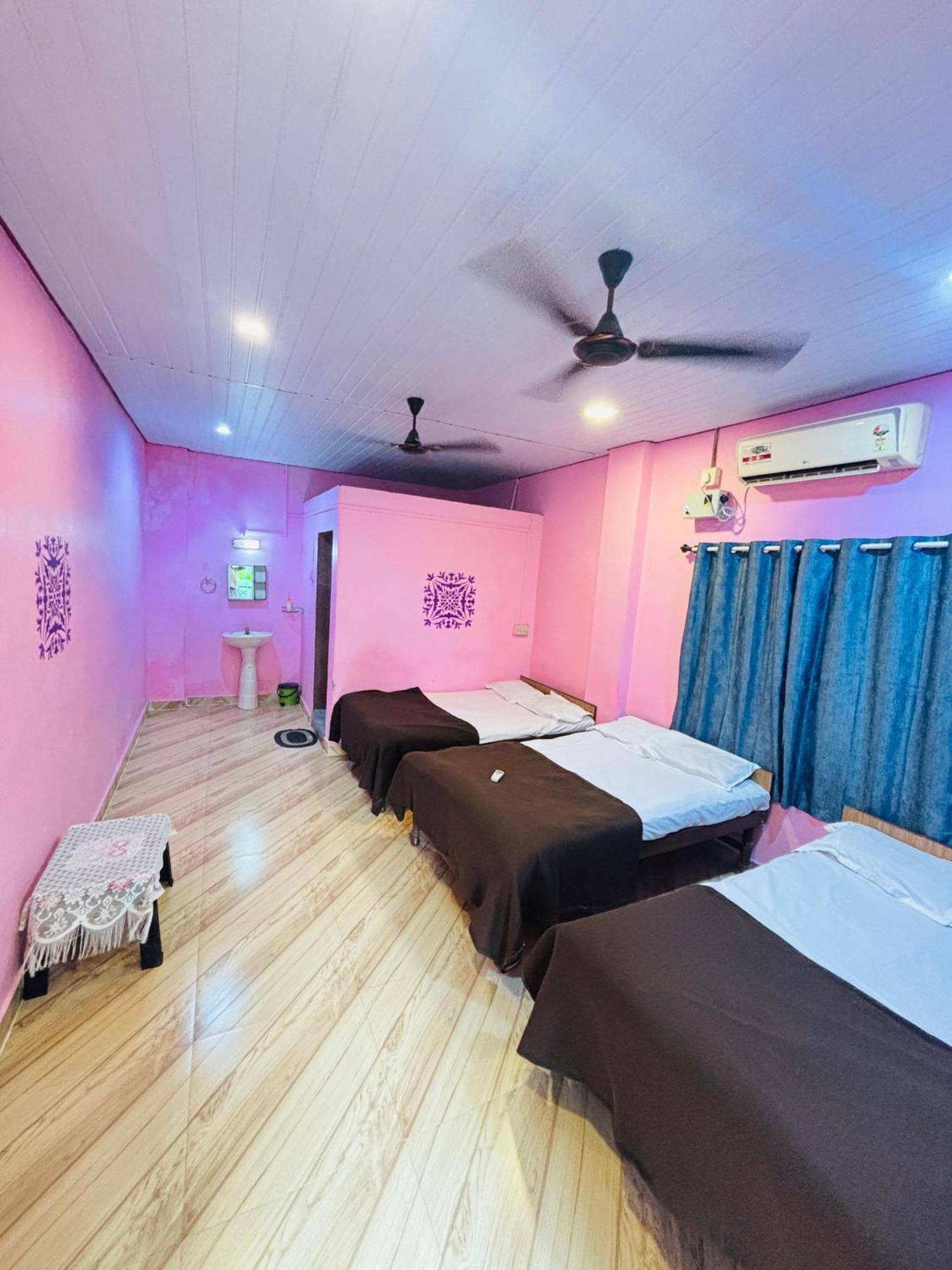 Stay On The Way Resort Mandwa 알리바그 외부 사진